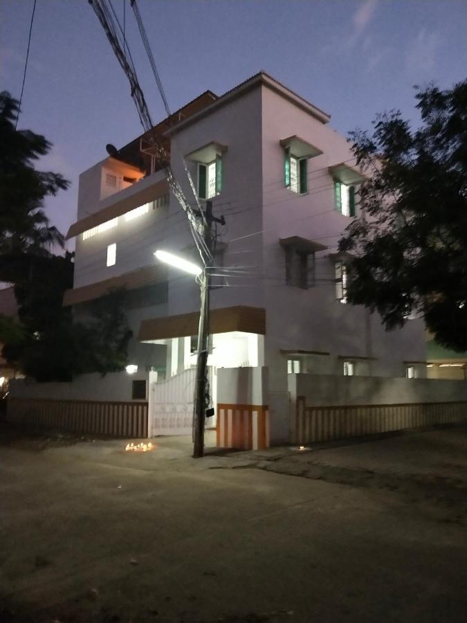 Mayurapriya Inn Chennai Exterior foto