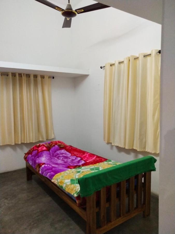 Mayurapriya Inn Chennai Exterior foto